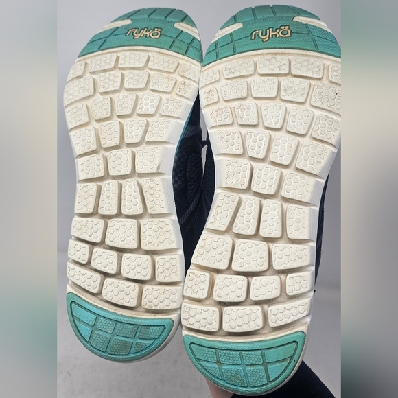 RYKA Elate Low Black /White /Blue Walking / Running Shoes Women's Sz 10 - Picture 10 of 12